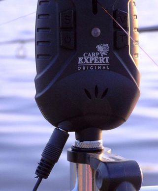 Набор беспроводных сигнализаторов Carp Expert Tevere (4+1) 150 м.