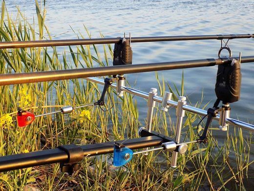 Набор беспроводных сигнализаторов Carp Expert Tevere (4+1) 150 м.