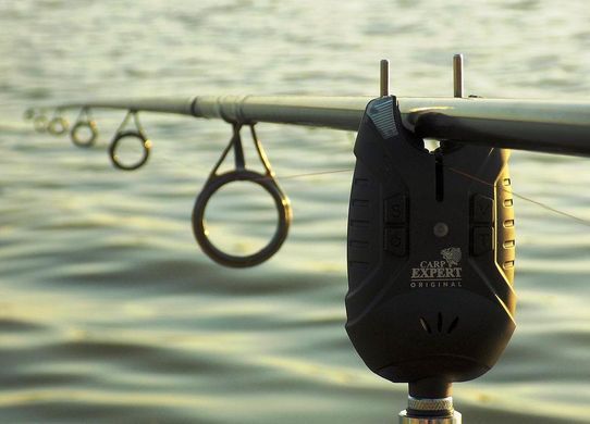 Набор беспроводных сигнализаторов Carp Expert Tevere (4+1) 150 м.