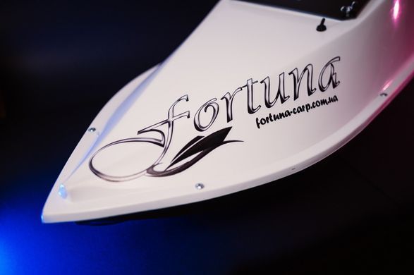 Кораблик Фортуна (27000 mAh) з ехолотом Toslon TF520 Білий