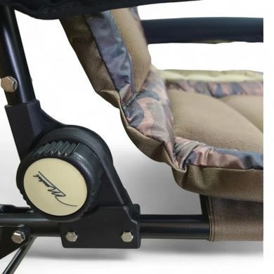 Крісло коропове рибальське Carp Zoom Marshal Camou VIP Chair 150 кг.